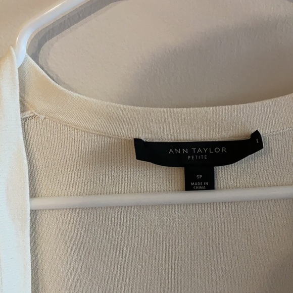 Ann Taylor Scalloped cardigan - Picture 2 of 3